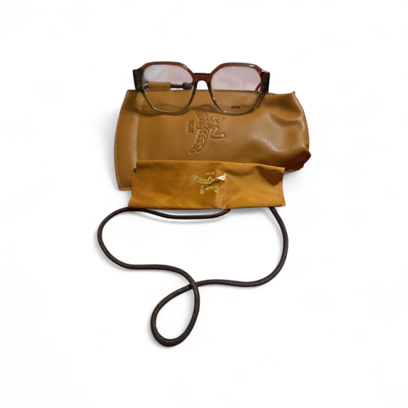 Brown glasses with Case - Picture 4 of 6